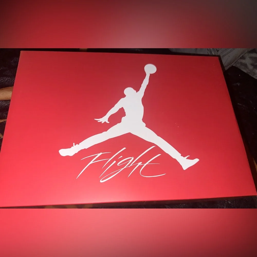 S🚫LD 🆕inBox “Air Jordan 4 Retro Valentine” Size Wmns 10 Men 8.5 - Picture 3 of 14